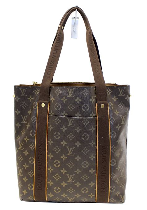 louis vuitton beaubourg monogram.